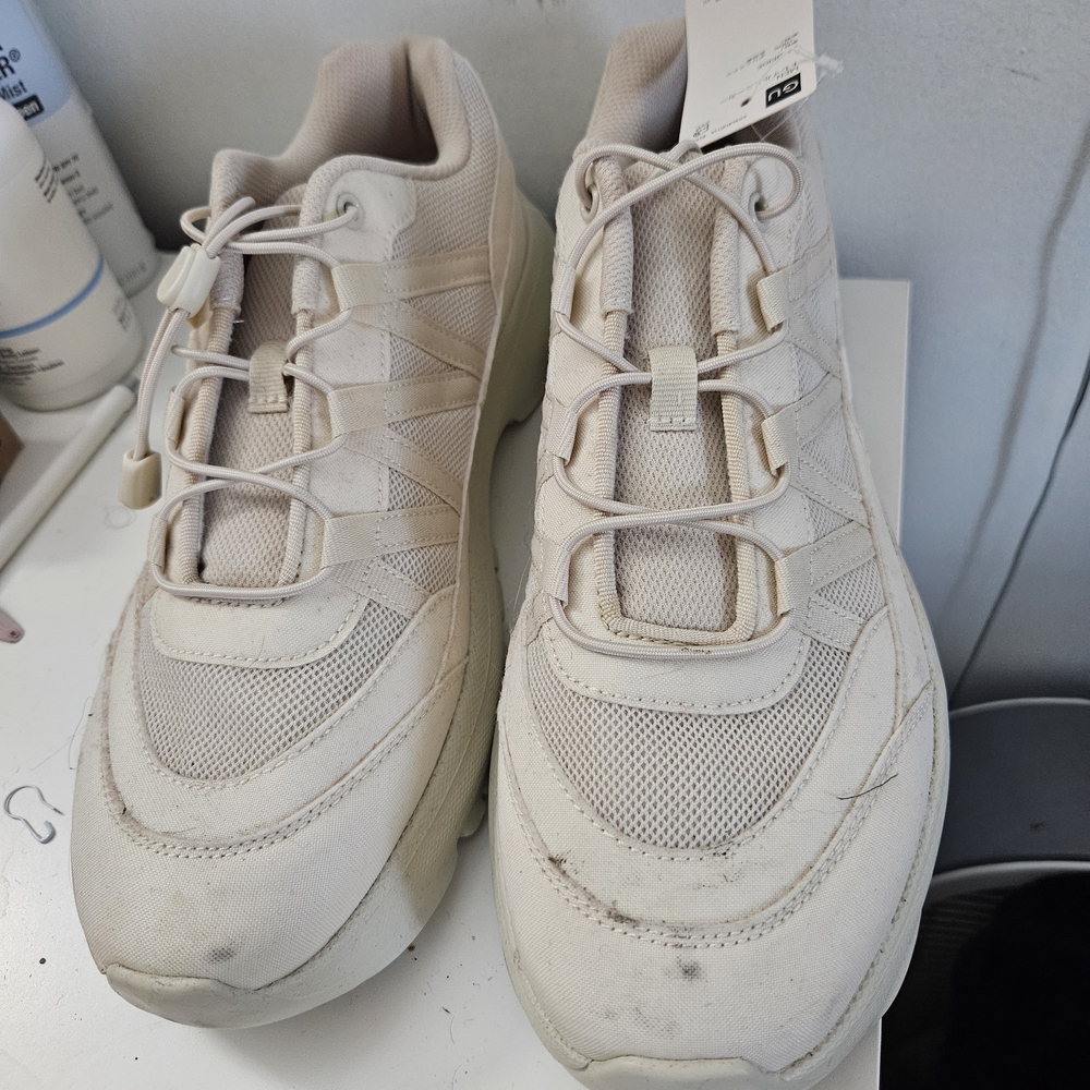 Men's Cream Sneakers